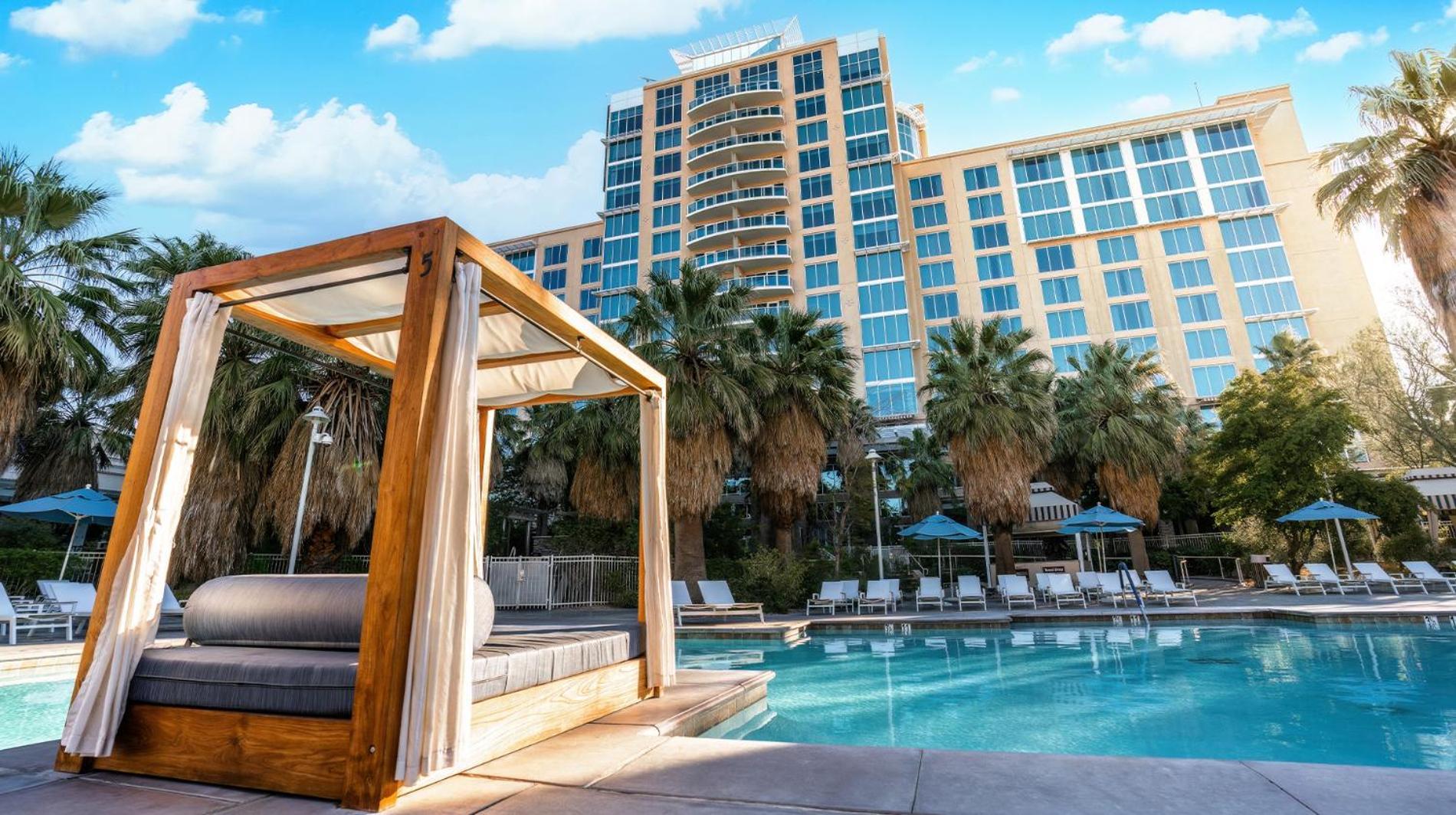 Agua Caliente Casino Resort 4*